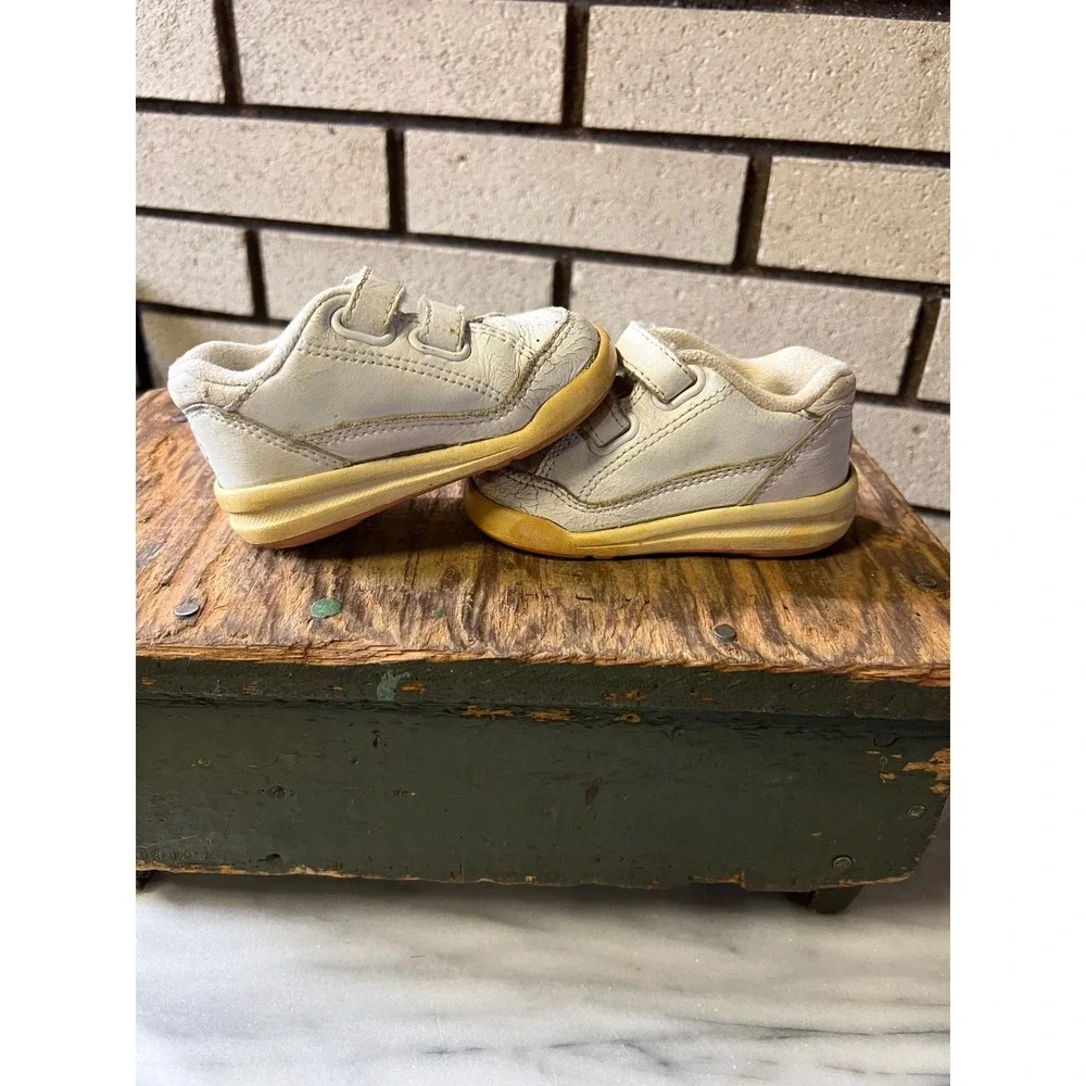 Vintage Nike 90s Toddler  White PinkVelcro Athletic Shoes Size 4